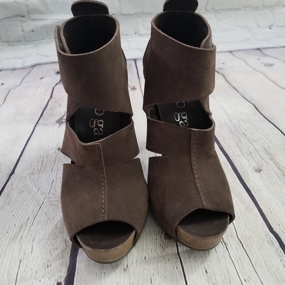 Pedro Garcia Brown Suede heels -Sz 38.5- - Picture 3 of 7